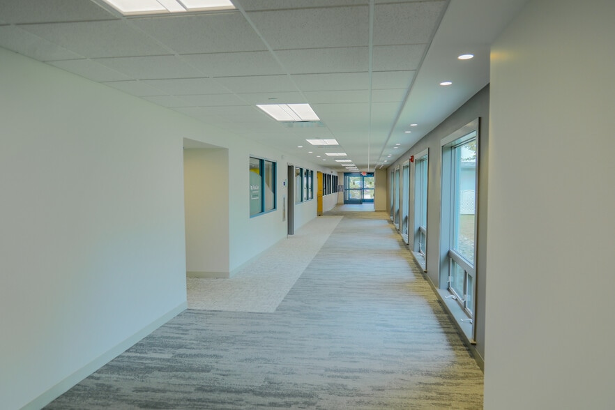 1001-1019 S Broad St, Lansdale, PA à louer - Photo intérieure – Image 2 sur 7