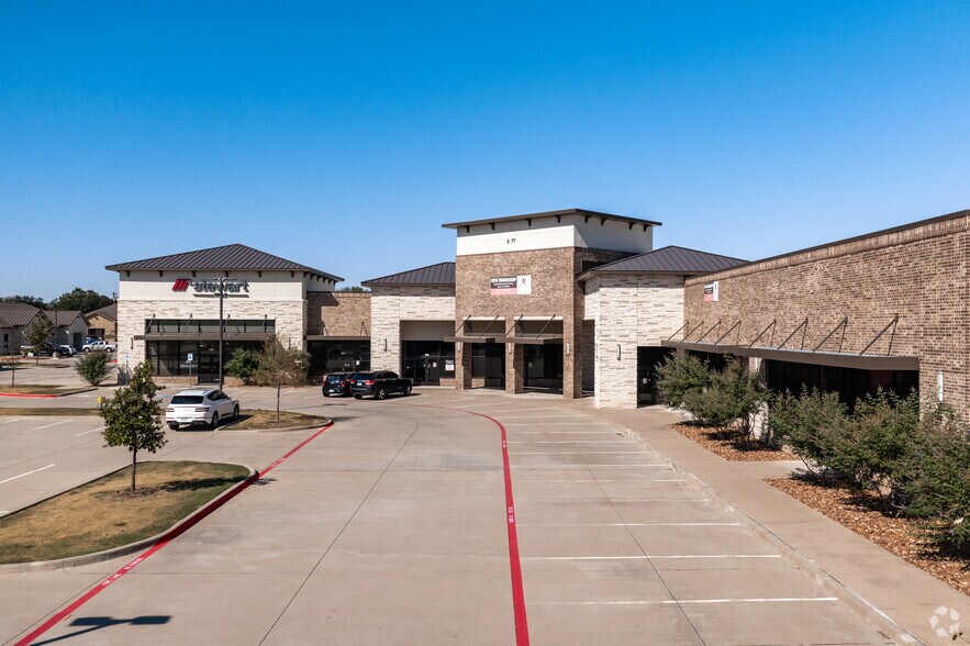 5977 Preston Rd, Frisco, TX à louer - Photo de l’immeuble – Image 1 sur 8
