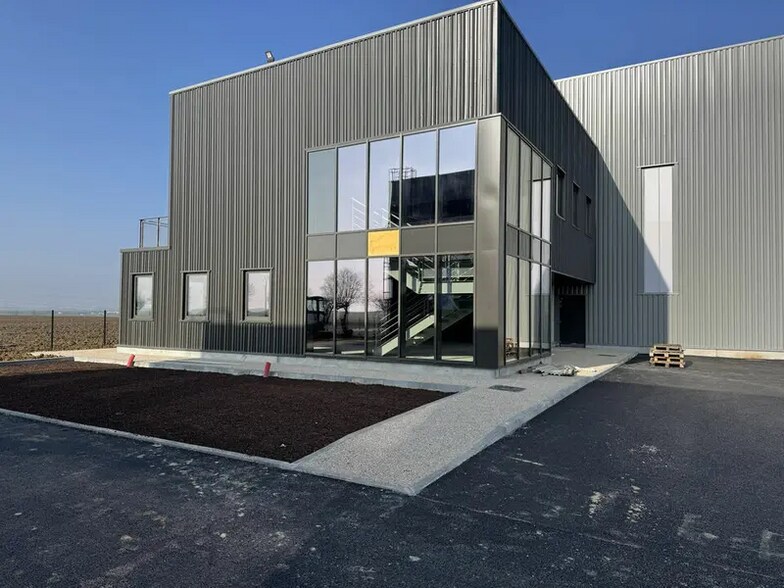 2 rue de l'industrie, Longperrier à louer - Photo de l’immeuble – Image 2 sur 3