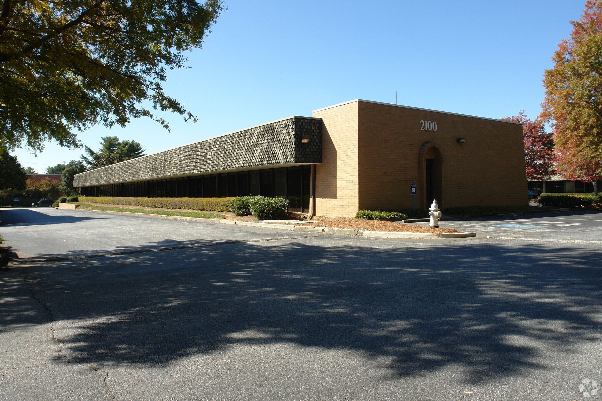 6855 Jimmy Carter Blvd, Norcross, GA à vendre Photo principale– Image 1 sur 6
