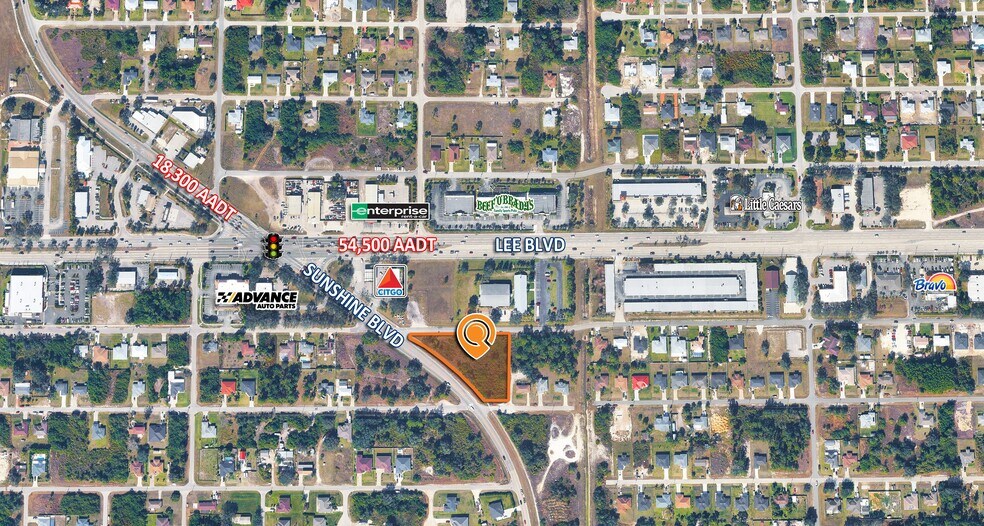 3113 4th St W, Lehigh Acres, FL à vendre - Photo principale – Image 1 sur 2