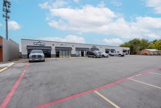 Plus de détails pour 500 S Lake Dallas Dr, Lake Dallas, TX - Local commercial à louer