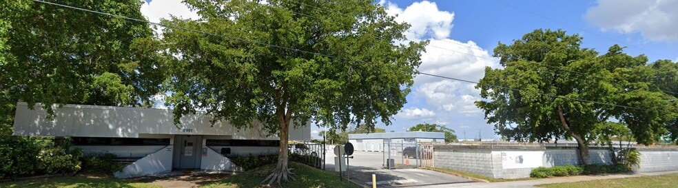 2901 N Dixie Hwy, Oakland Park, FL à louer - Photo principale – Image 3 sur 7