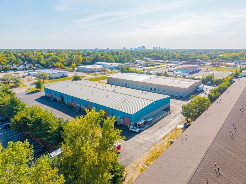 2920-2940 E 14th Ave, Columbus, OH à louer - Photo de l’immeuble – Image 2 sur 8