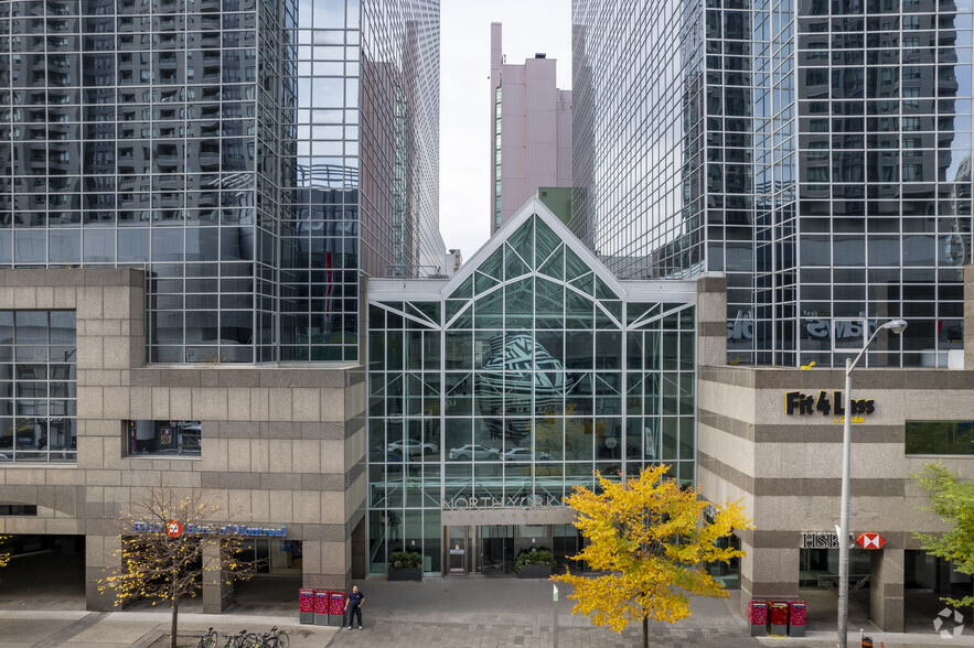 5150-5160 Yonge St, Toronto, ON à louer - Photo de l’immeuble – Image 3 sur 4