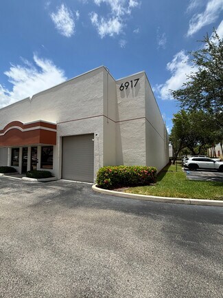 Plus de détails pour 6917 Vista Pky N, West Palm Beach, FL - Local d'activités à louer