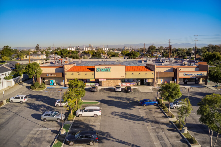 2515 Torrance Blvd, Torrance, CA à louer - Photo de l’immeuble – Image 2 sur 21