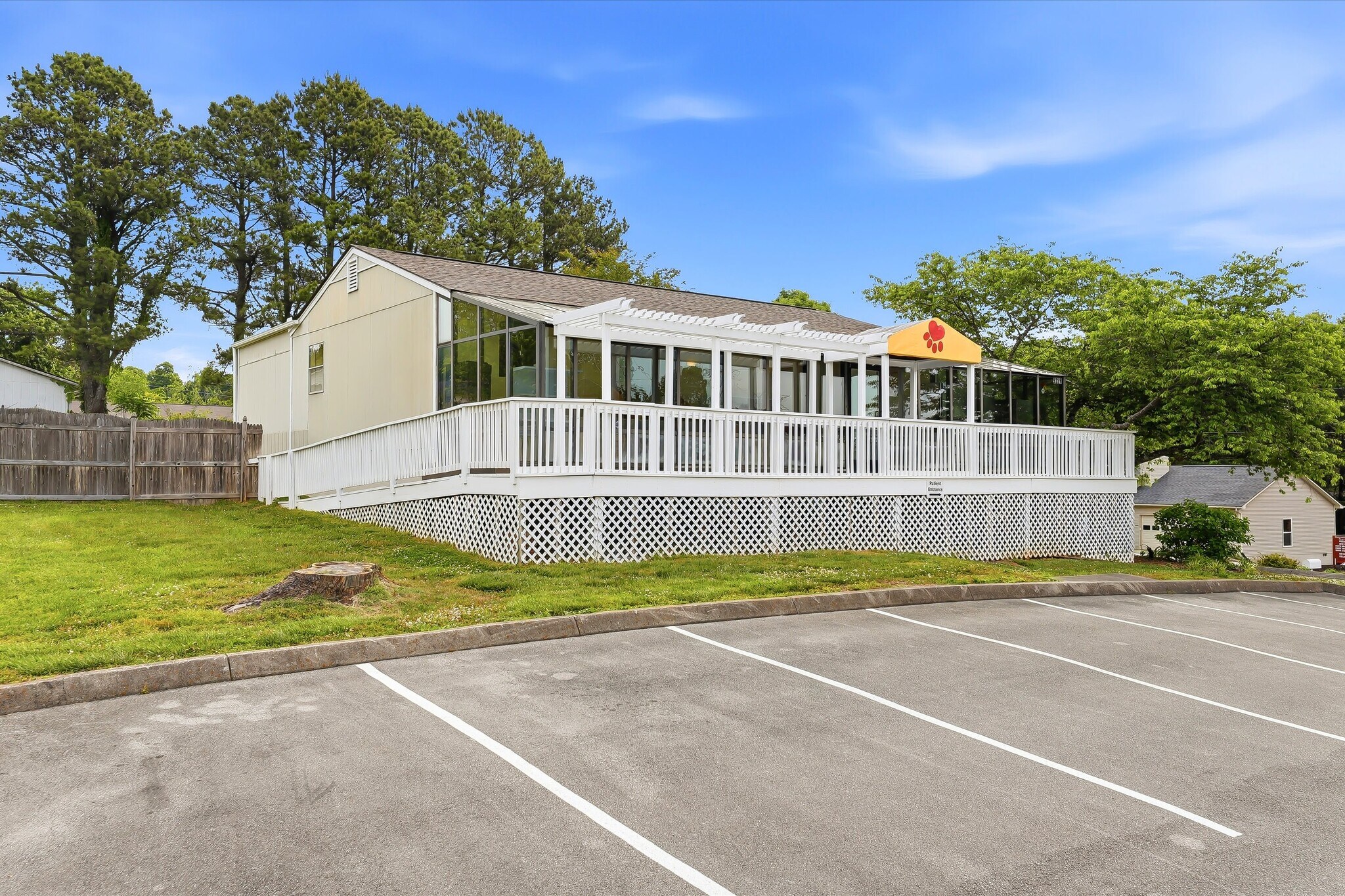 9229 Middlebrook Pike, Knoxville, TN à vendre Photo de l’immeuble– Image 1 sur 23