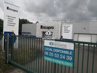 Plus de détails pour Local d'activités à louer