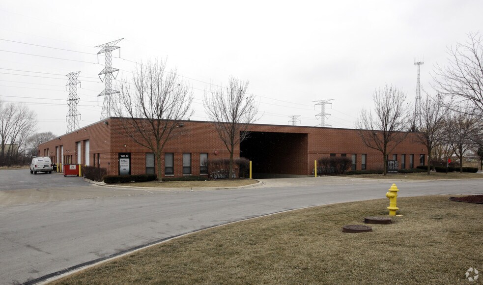 120 Easy St, Carol Stream, IL à louer - Photo de l’immeuble – Image 3 sur 4