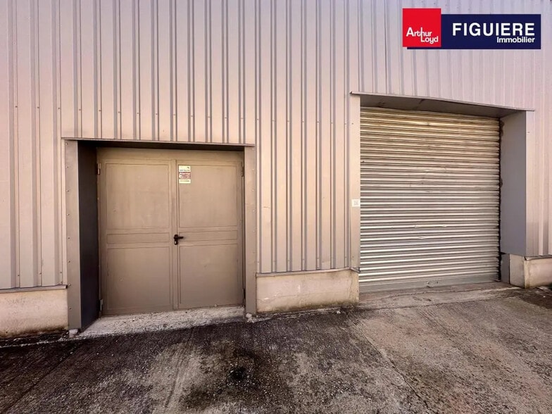 705 Avenue De L'Europe, Saint-Cannat à vendre - Photo de l’immeuble – Image 2 sur 5