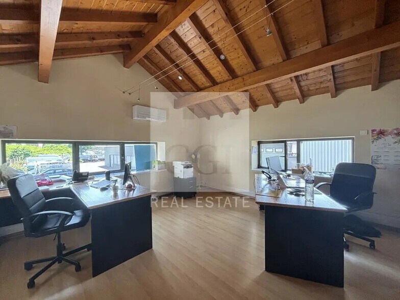 Bureau dans Rillieux-la-Pape à louer - Photo de l’immeuble – Image 3 sur 8