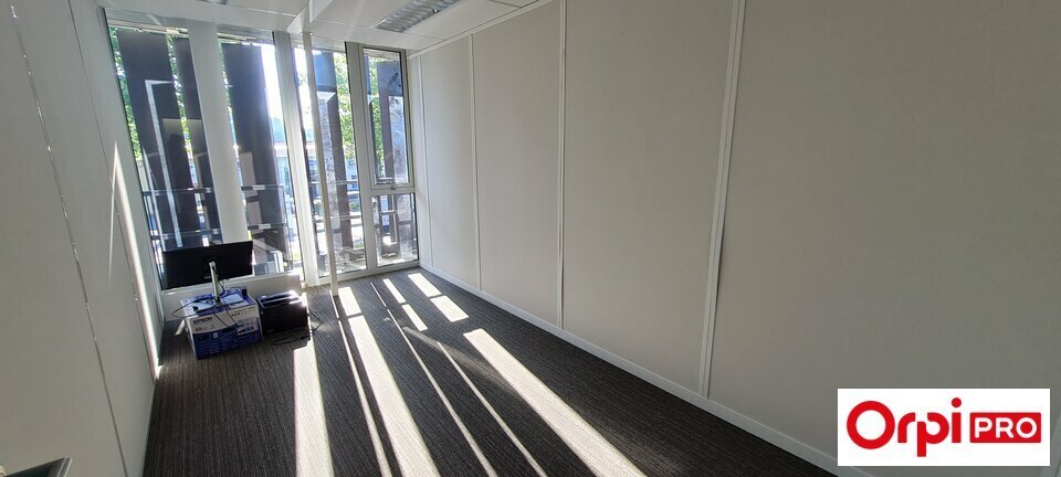 Bureau dans Trégueux à louer - Photo de l’immeuble – Image 1 sur 5