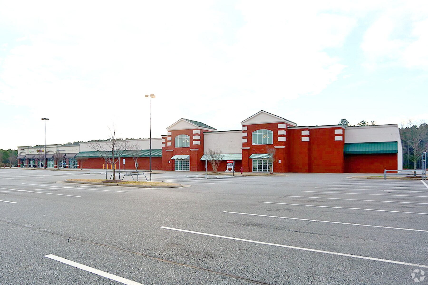 1447-1459 Armory Dr, Franklin, VA à louer Photo principale– Image 1 sur 12