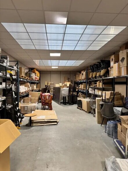 Bureau dans LA CHAPELLE-D'ARMENTIERES à louer - Photo intérieure – Image 3 sur 5