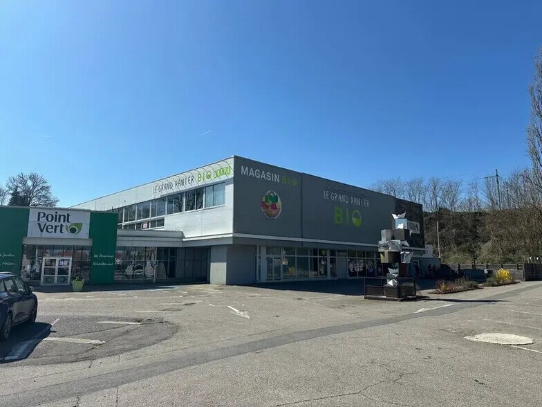 Local commercial dans Golbey à louer - Photo de l’immeuble – Image 1 sur 12