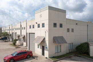 Plus de détails pour 5750 N Sam Houston Pky E, Houston, TX - Industriel/Logistique à louer