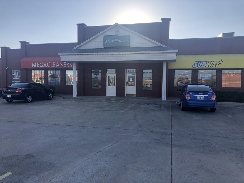 22 NW 67th St, Lawton, OK à vendre - Photo principale – Image 1 sur 8
