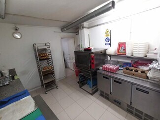 Plus de détails pour Local commercial à louer