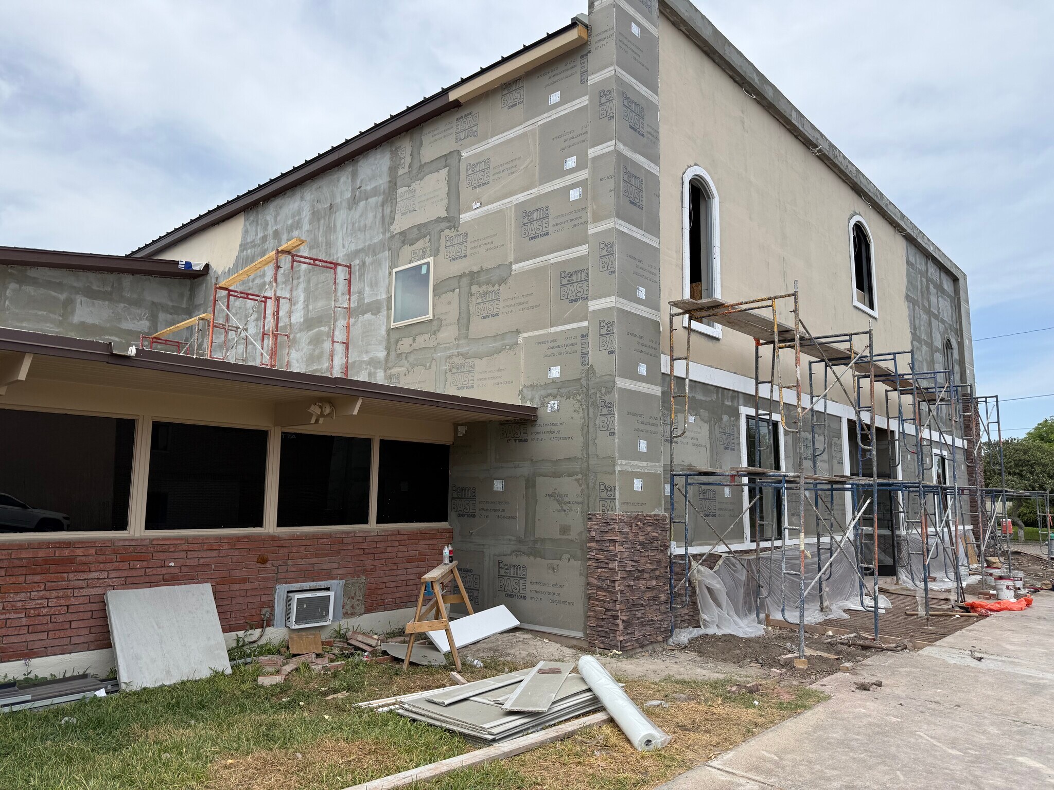 200 W Cano St, Edinburg, TX à louer Photo de la construction– Image 1 sur 9