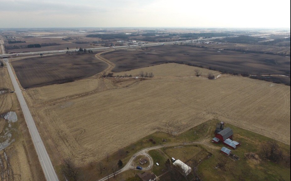 14305 Braun Rd, Sturtevant, WI à vendre Photo de l’immeuble– Image 1 sur 6