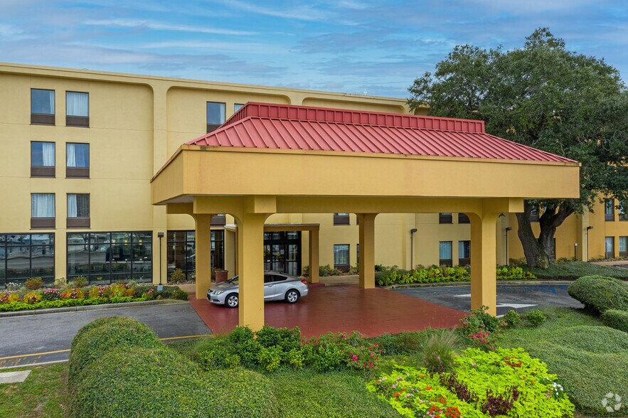 11 Ashley Point Dr, Charleston, SC à vendre - Photo de l’immeuble – Image 2 sur 2