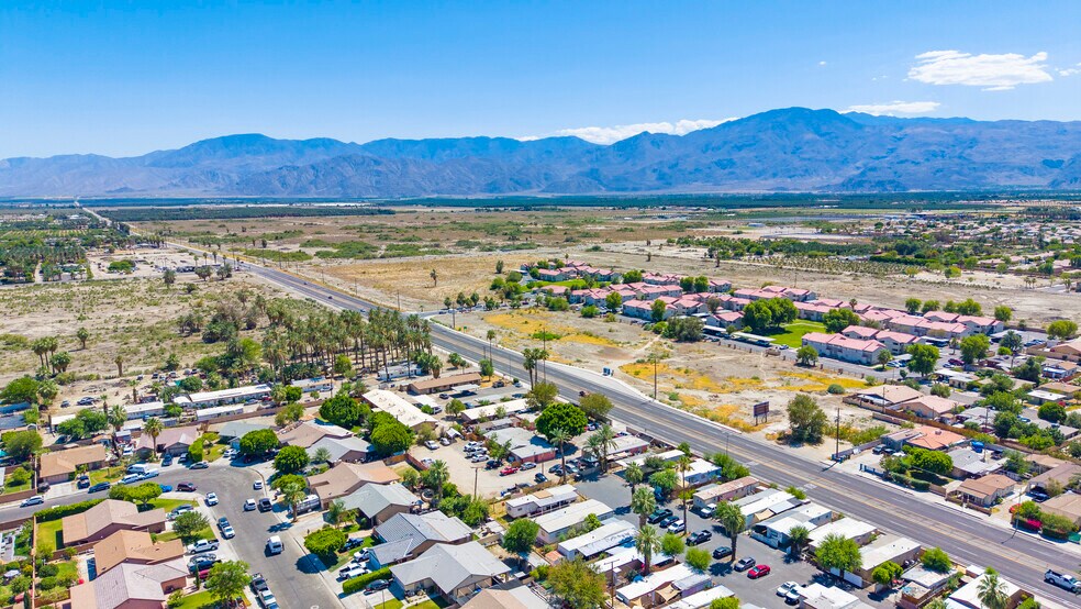 53228 Cesar Chavez St, Coachella, CA à vendre - Photo de l’immeuble – Image 3 sur 9