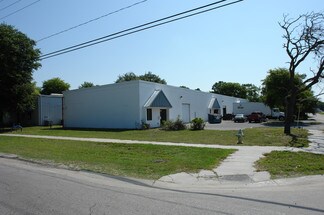 Plus de détails pour 3667-3691 46th Ave N, Saint Petersburg, FL - Industriel/Logistique à louer