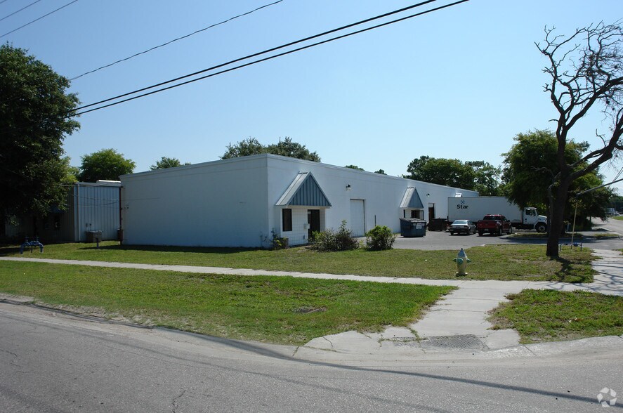 3667-3691 46th Ave N, Saint Petersburg, FL à louer - Photo principale – Image 1 sur 30
