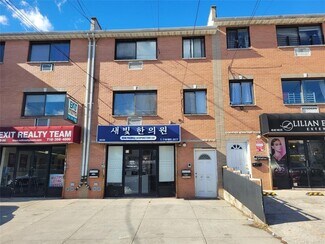 Plus de détails pour 4564 162nd St, Flushing, NY - Local commercial à vendre