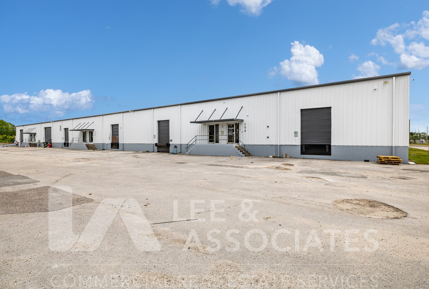 603 Central Florida Pky, Orlando, FL à louer Photo de l’immeuble– Image 1 sur 15