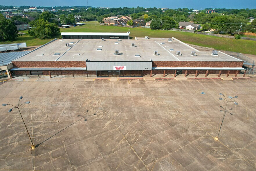 2202 S Market St, Brenham, TX à vendre - Photo de l’immeuble – Image 3 sur 8