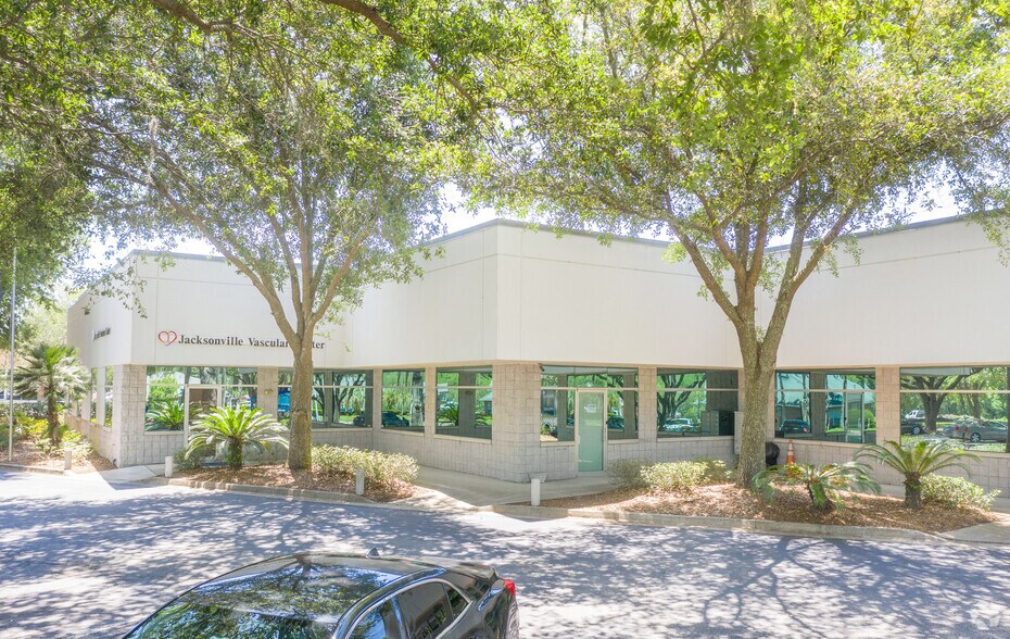 6820 Southpoint Pky, Jacksonville, FL à vendre - Photo de l’immeuble – Image 2 sur 5