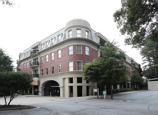 Plus de détails pour 560 Dutch Valley Rd NE, Atlanta, GA - Logement à vendre