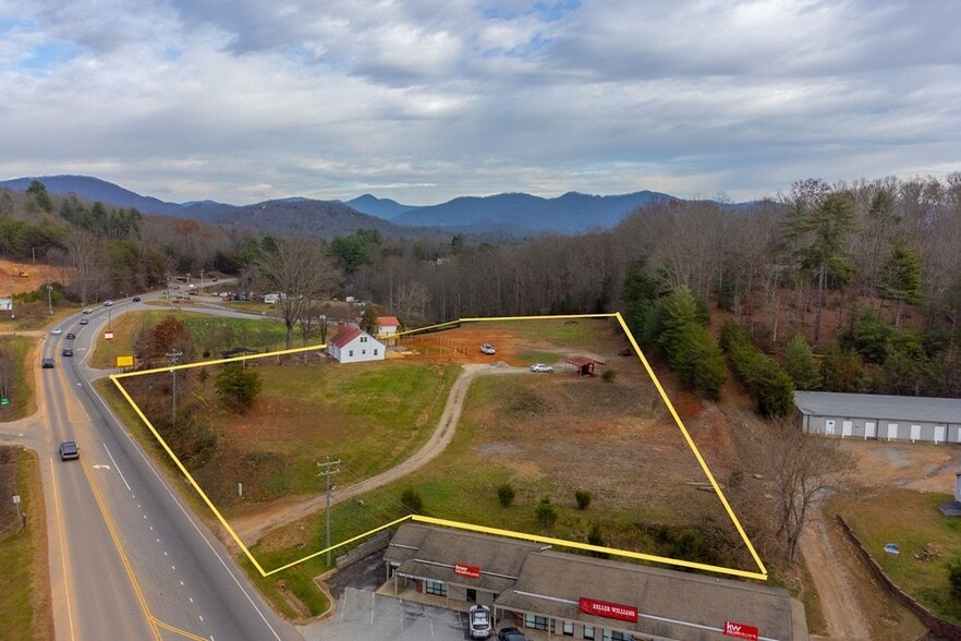 1661 Highlands Rd, Franklin, NC à vendre - Aérien – Image 3 sur 64