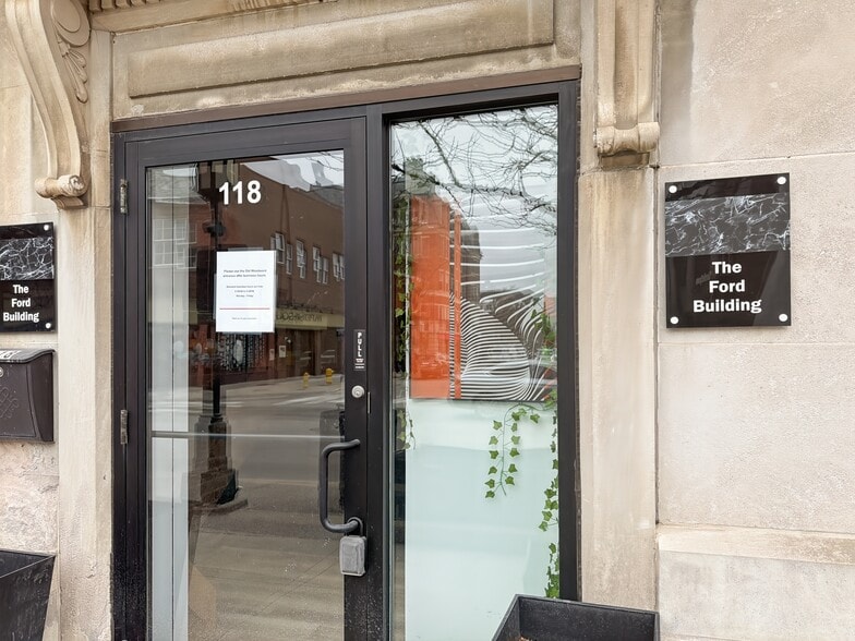 101-167 N Old Woodward Ave, Birmingham, MI à louer - Photo intérieure – Image 3 sur 11