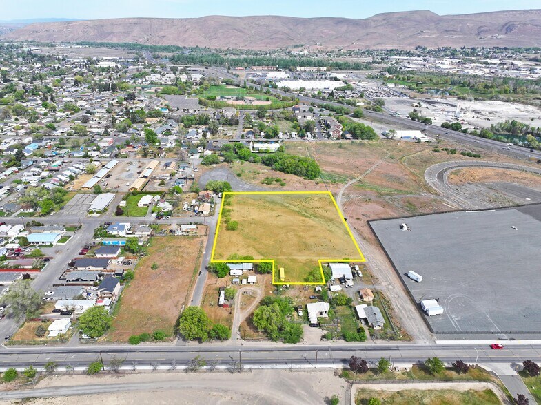 E Adams St, Yakima, WA à vendre - Photo principale – Image 1 sur 8