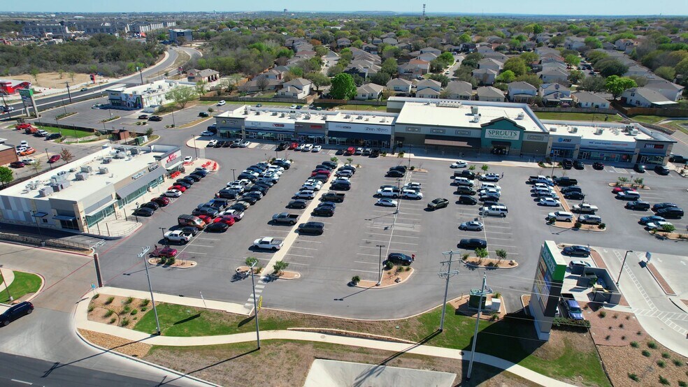 Hwy 151 & Hunt Ln, San Antonio, TX à louer - Vidéo sur l’annonce professionnelle – Image 2 sur 17