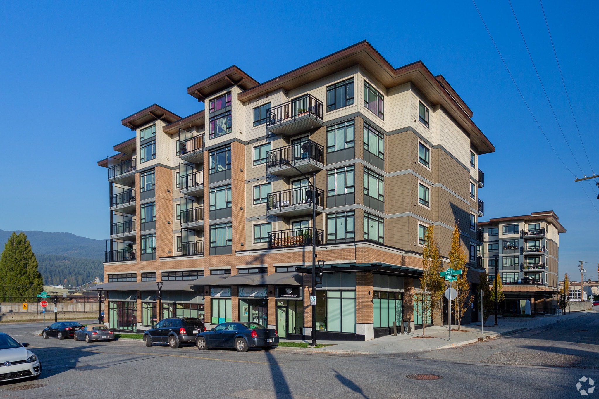 2515 Clarke St, Port Moody, BC à louer Photo principale– Image 1 sur 2