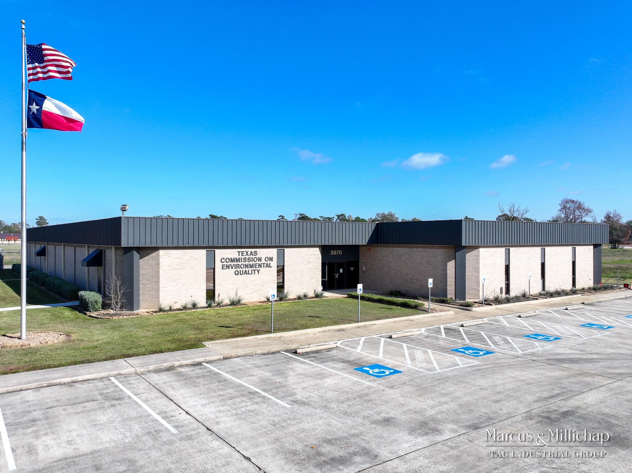 3870 Eastex Fwy, Beaumont, TX à vendre Photo principale– Image 1 sur 7