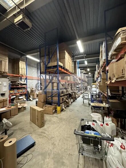 Industriel/Logistique dans Le Blanc-Mesnil à louer - Photo de l’immeuble – Image 3 sur 4