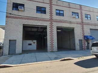 Plus de détails pour 245 Hinsdale St, Brooklyn, NY - Industriel/Logistique à louer