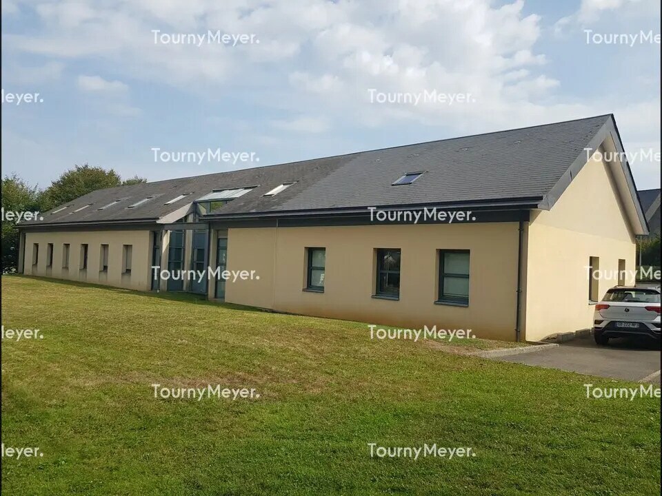 Bureau dans Saint-Grégoire à louer Photo principale– Image 1 sur 6