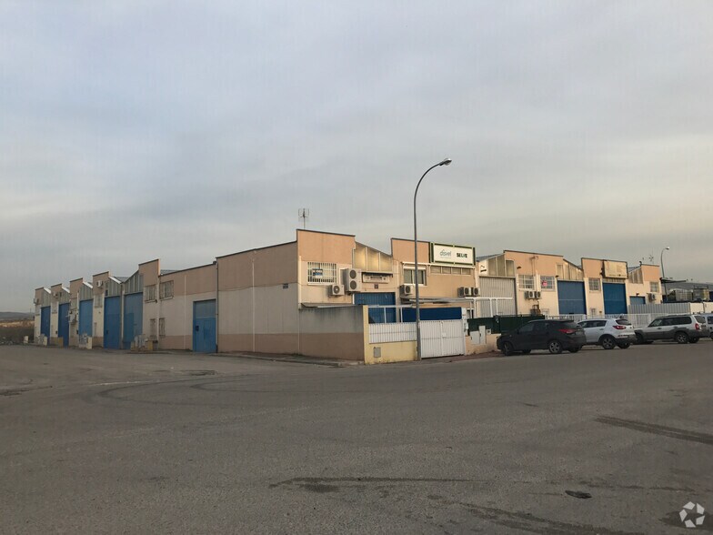 Industriel/Logistique dans Velilla de San Antonio, Madrid à louer - Photo de l’immeuble – Image 2 sur 5