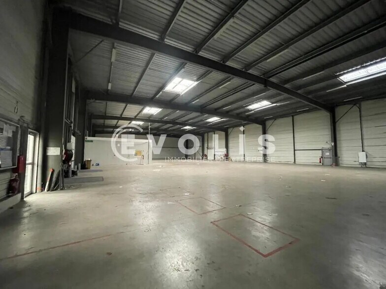 Bureau dans Blanquefort à louer - Photo de l’immeuble – Image 2 sur 6