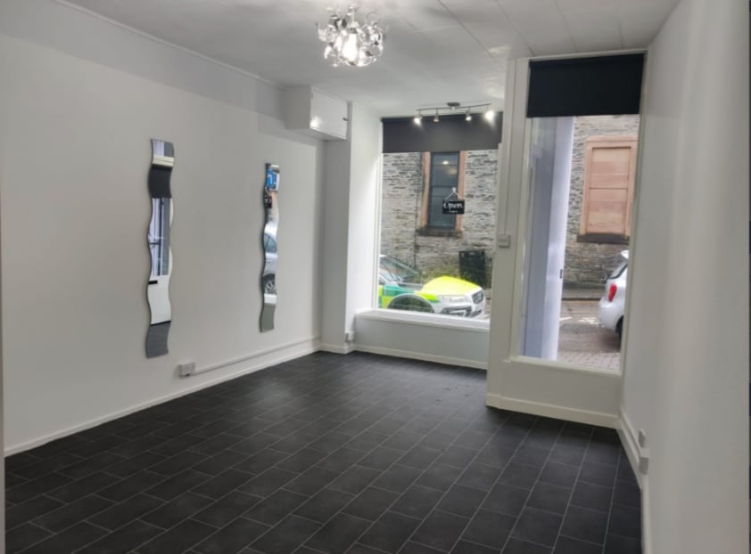 36A-36b Church St, Dunoon, AGB PA23 8BG - Lot 36a - - Photo intérieure - Image 1 of 4