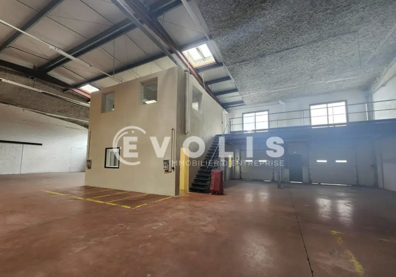 22 Avenue Du 24 Août 1944, Corbas à louer Photo intérieure– Image 1 sur 21