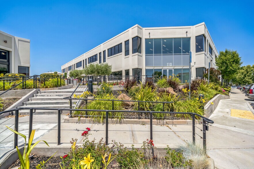 110 Baytech Dr, San Jose, CA à vendre - Photo de l’immeuble – Image 3 sur 20