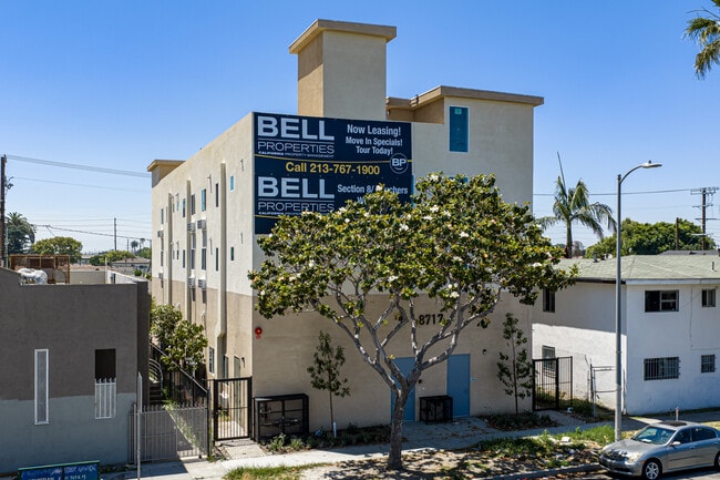 Plus de détails pour 8717 S Central Ave, Los Angeles, CA - Logement aux enchères