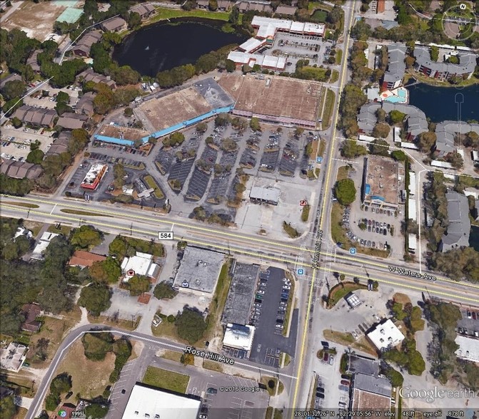 2615 W Waters Ave, Tampa, FL à louer - Photo principale – Image 1 sur 2